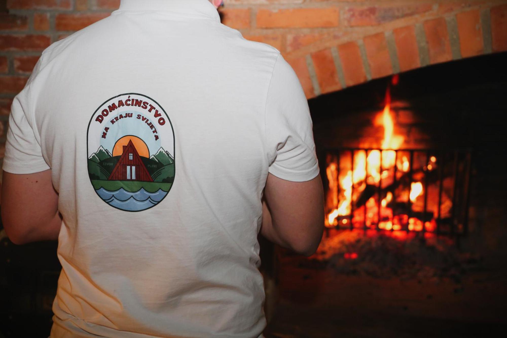 Domacinstvo Na Kraju Svijeta Pension Sipovo Buitenkant foto