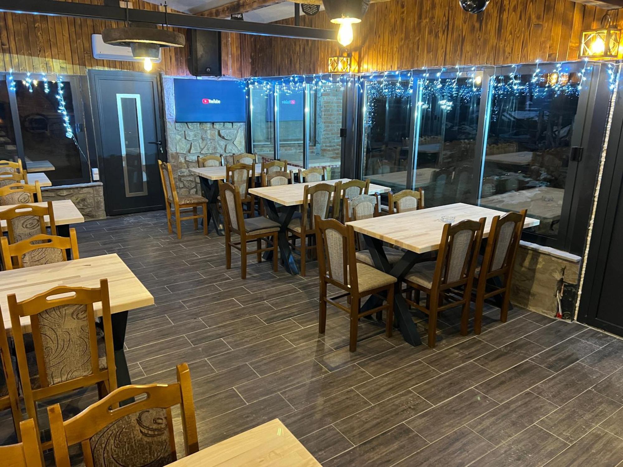 Domacinstvo Na Kraju Svijeta Pension Sipovo Buitenkant foto